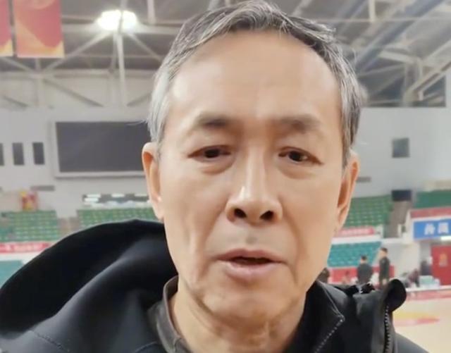 许利民：赵睿、曾凡博今天不打；比赛的对抗不该超出规则允许